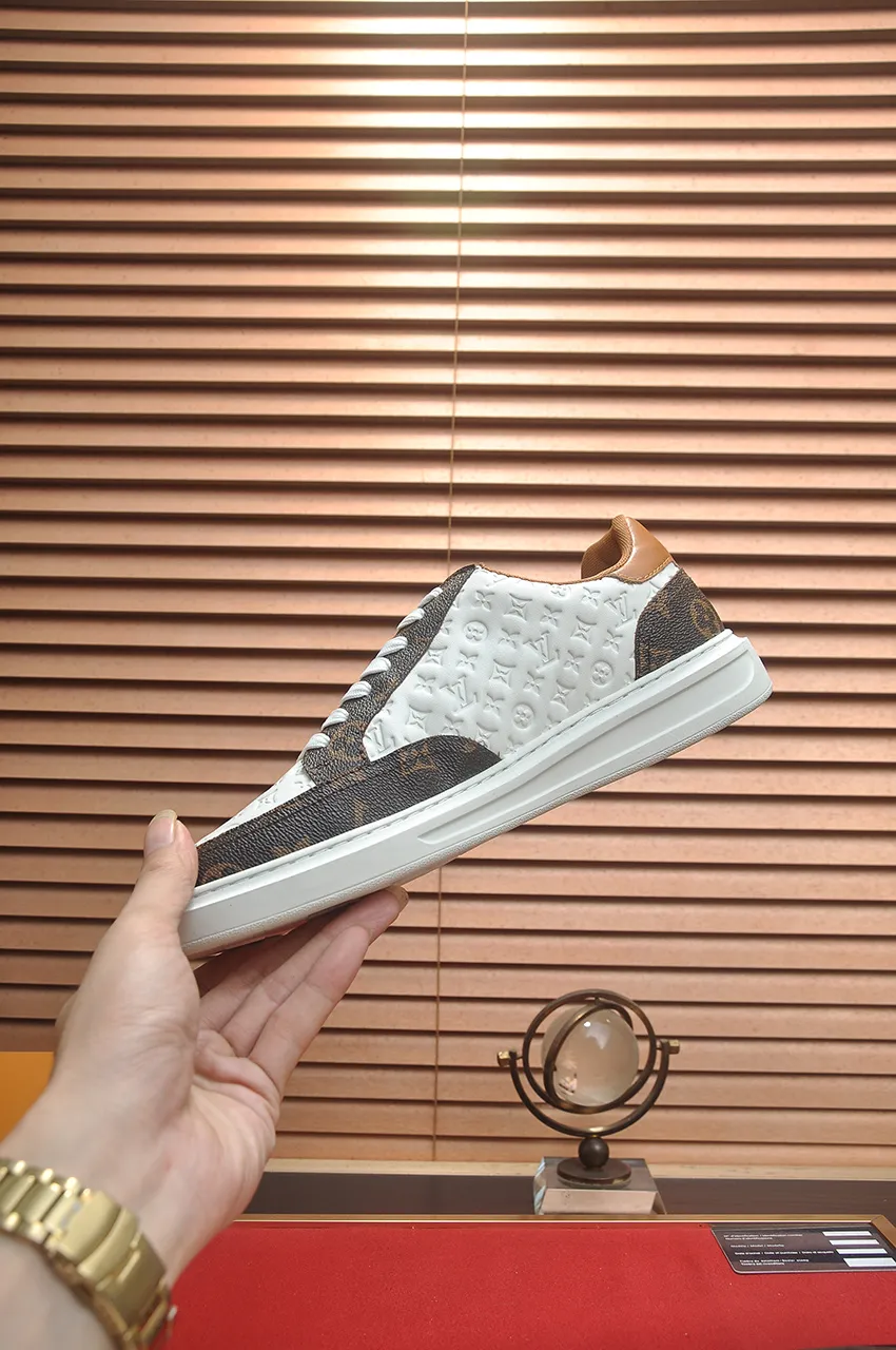 Men's shoes💰440💶【LOUIS VUITTON】Same model from LV.Louis Vuitton official website [satisfied] original single hot model LV original factory cowhide material👑1:1 original plate sheepskin lining, body accessories one-to-one molding💪 counter quality 🙏 Dear friends, if you still worry about wearing matching shoes💋, then these shoes are your best choice🎁🎁! 38-45 (45 is custom-made and cannot be returned or exchanged)